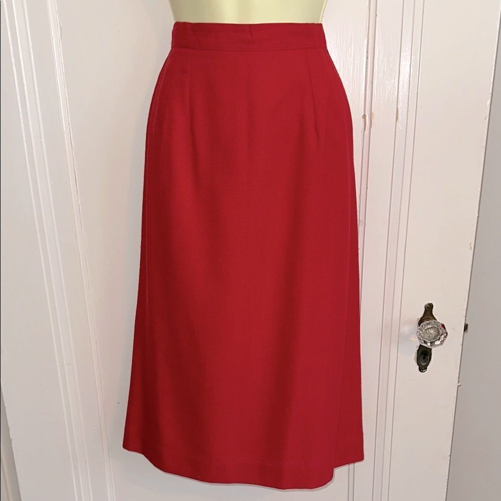 Vintage 70s/80s Valerie Peyton Red Polyester/Rayon Straight Skirt